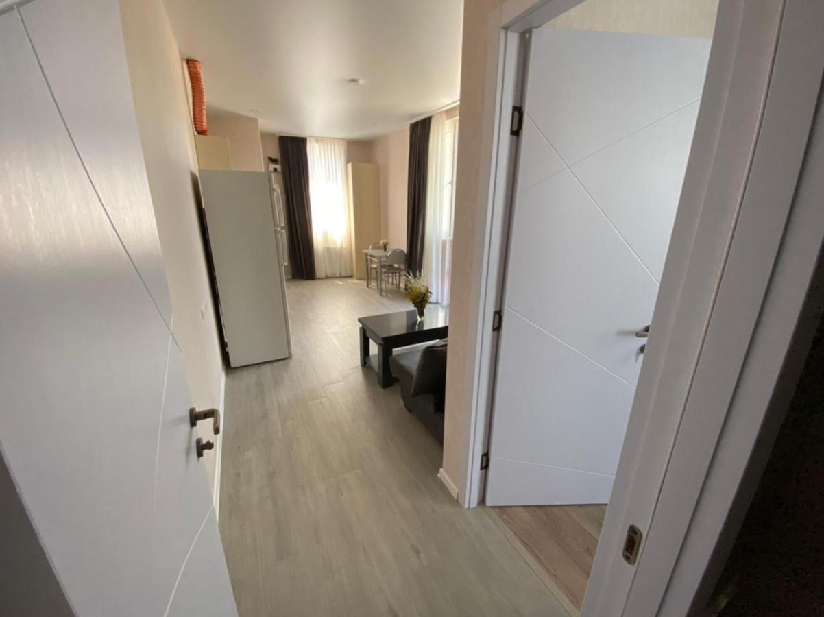Nikas Apartment With Balcony In Old Tbilisi Zewnętrze zdjęcie